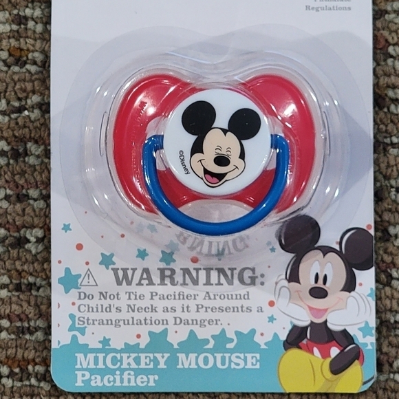 Disney Mickey Mouse pacifier & pacifier holder New in box BPA free 0 months + - Picture 8 of 9